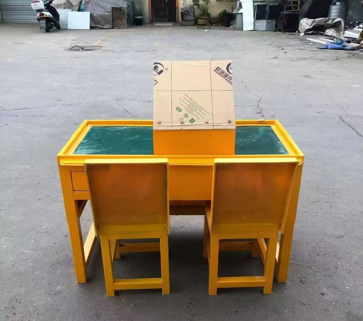 亭湖防静电导通桌井下煤矿火工品发放桌：危险品流转的安全守护者